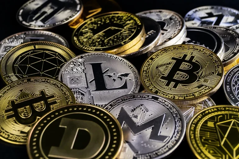 Come comprare criptovalute con PayPal in Italia