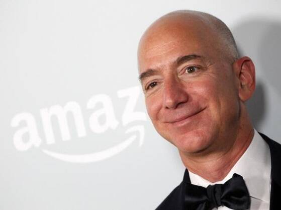 Jeff Bezos investire in amazon